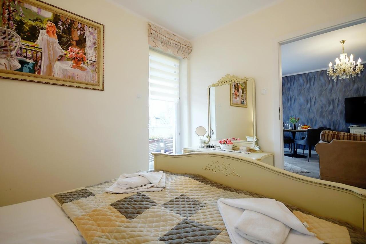 Miodowy Dom Exspanse Apartament 2 Lub 3 Pokoje Z Tarasem I Parkingiem Kolobřeh Exteriér fotografie