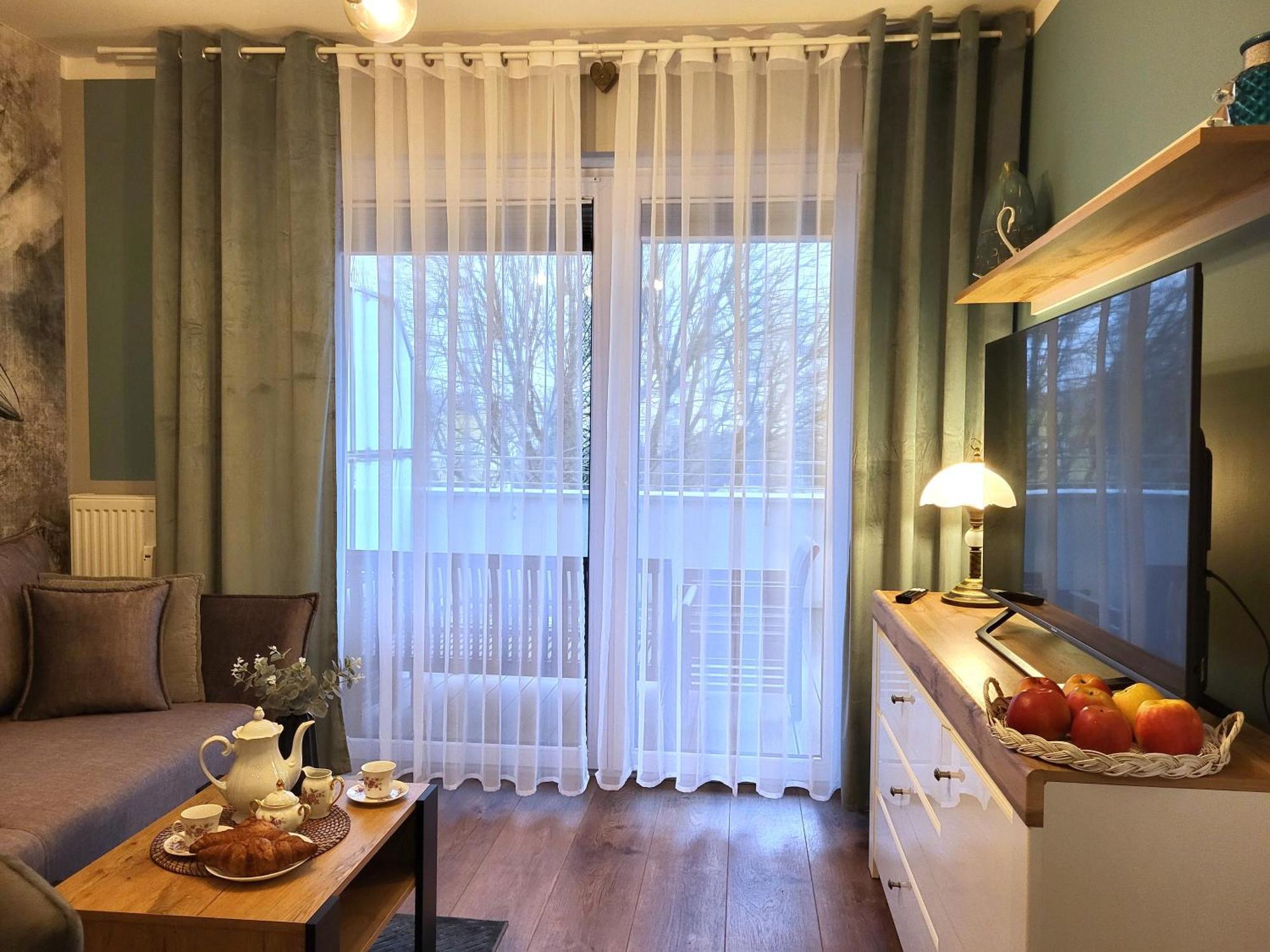 Miodowy Dom Exspanse Apartament 2 Lub 3 Pokoje Z Tarasem I Parkingiem Kolobřeh Exteriér fotografie