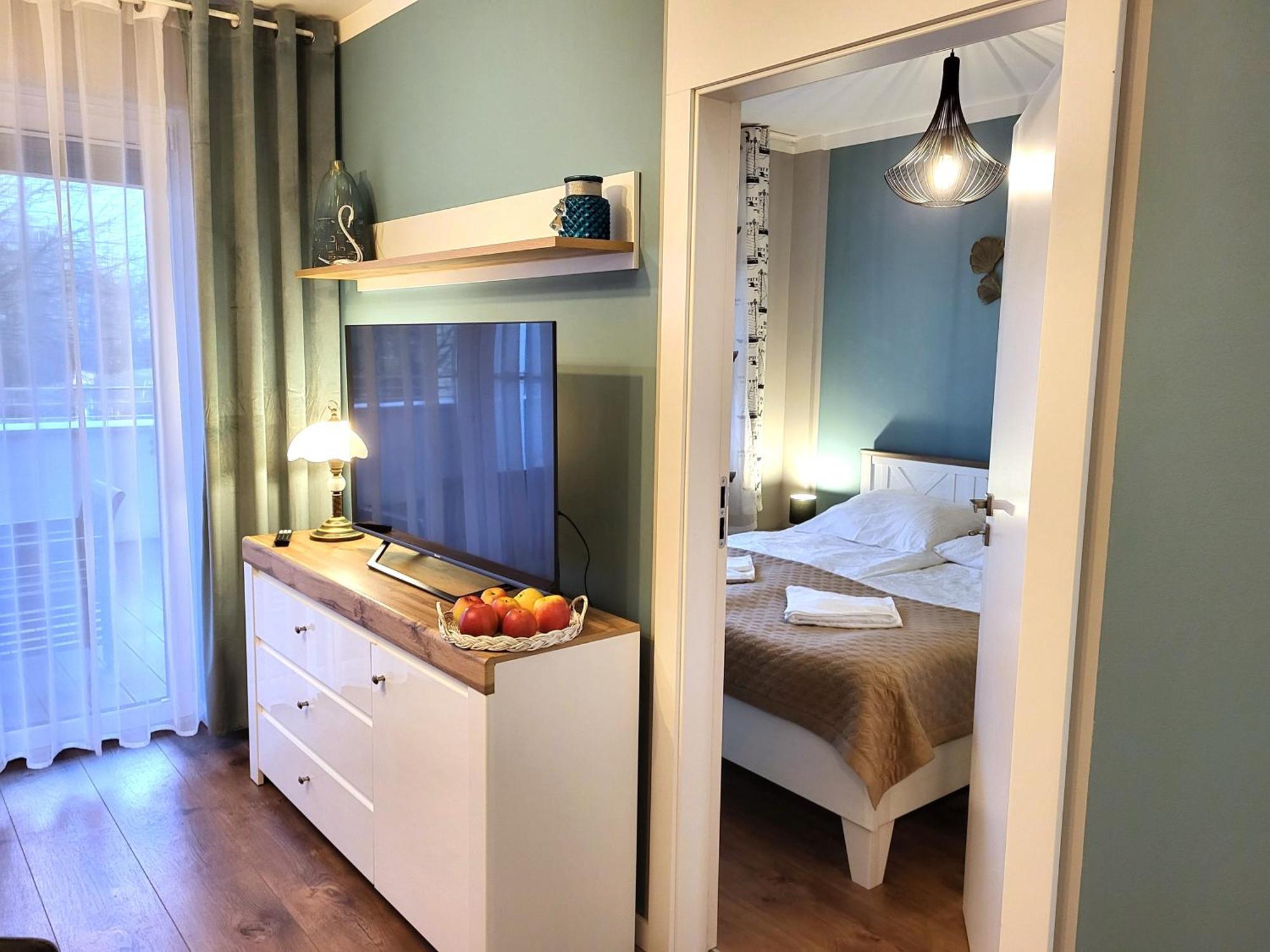 Miodowy Dom Exspanse Apartament 2 Lub 3 Pokoje Z Tarasem I Parkingiem Kolobřeh Exteriér fotografie