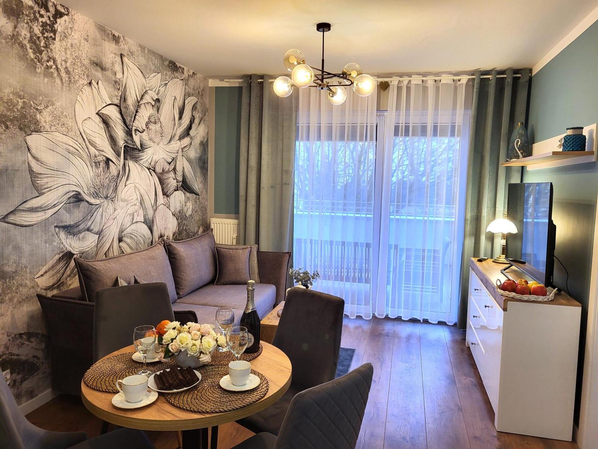 Miodowy Dom Exspanse Apartament 2 Lub 3 Pokoje Z Tarasem I Parkingiem Kolobřeh Exteriér fotografie